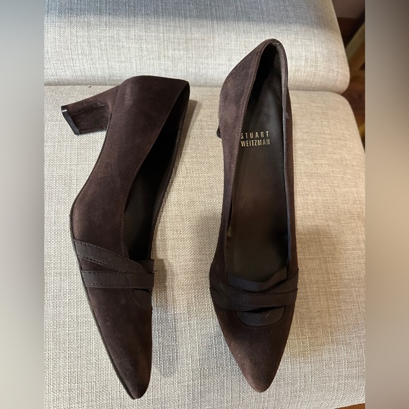 Selling shoes, didn’t get a chance to wear it. - Picture 4 of 4